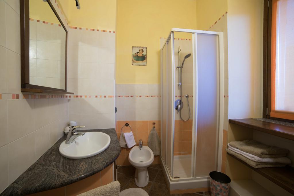 Casa Corte Alla Rocca Arona Zewnętrze zdjęcie