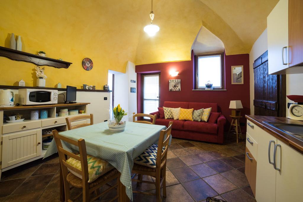 Casa Corte Alla Rocca Arona Zewnętrze zdjęcie
