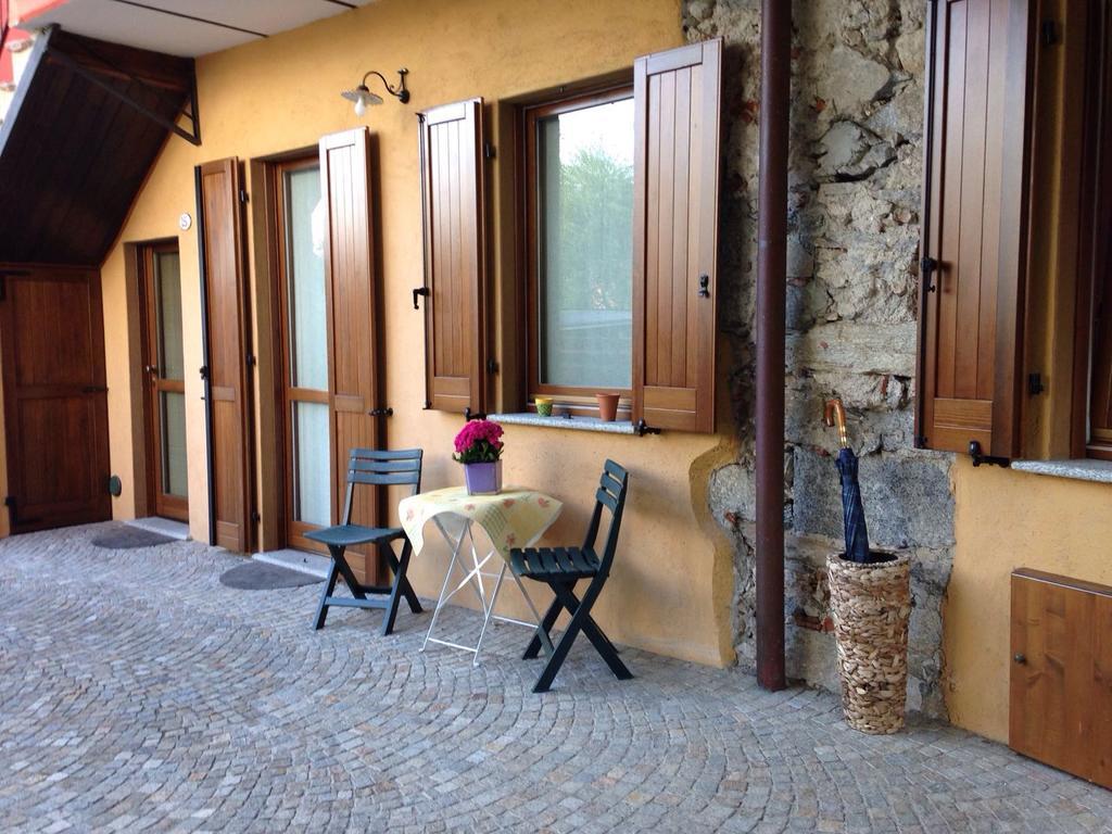 Casa Corte Alla Rocca Arona Zewnętrze zdjęcie